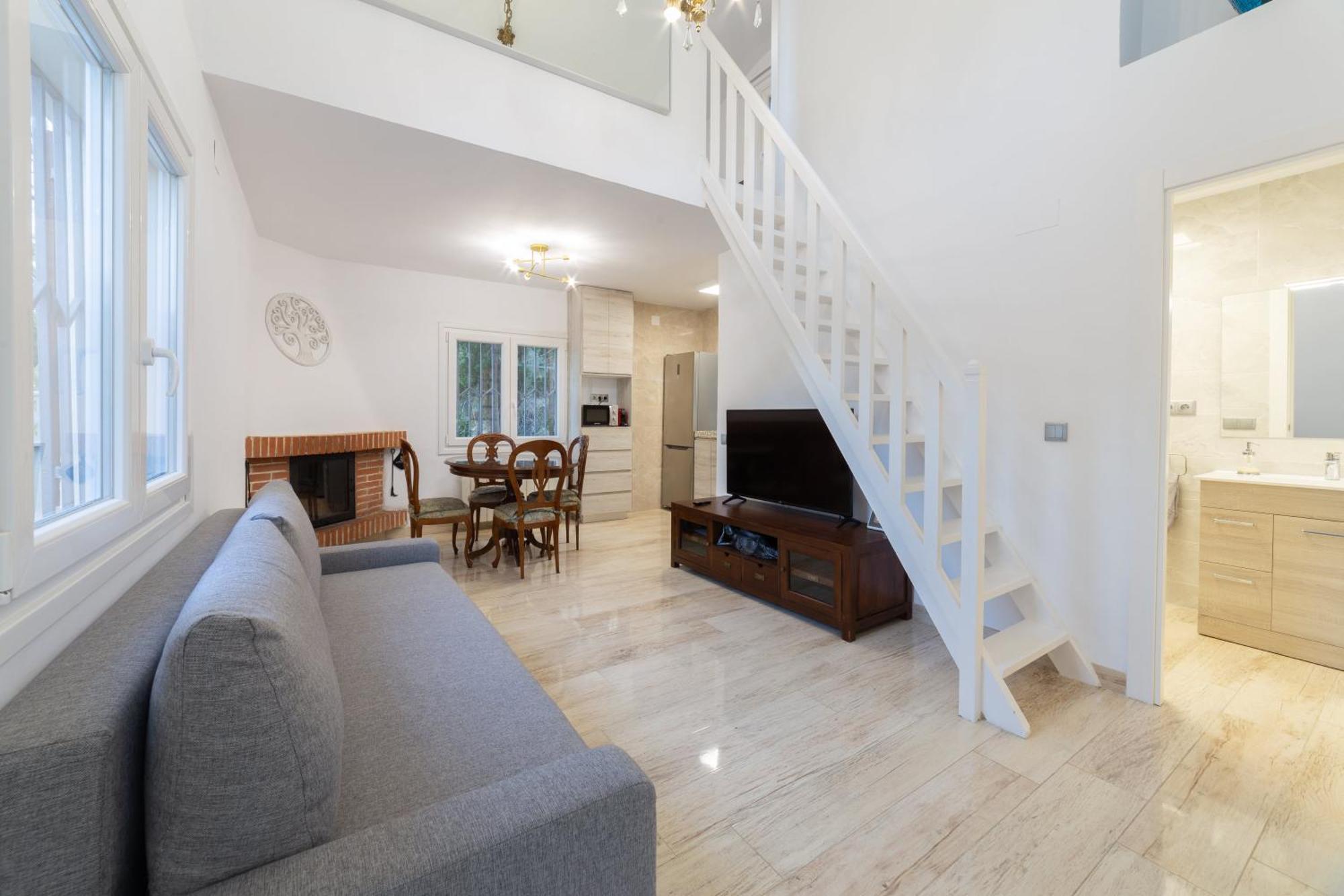 Вилла Silom House Сант-Пере-де-Рибес Экстерьер фото