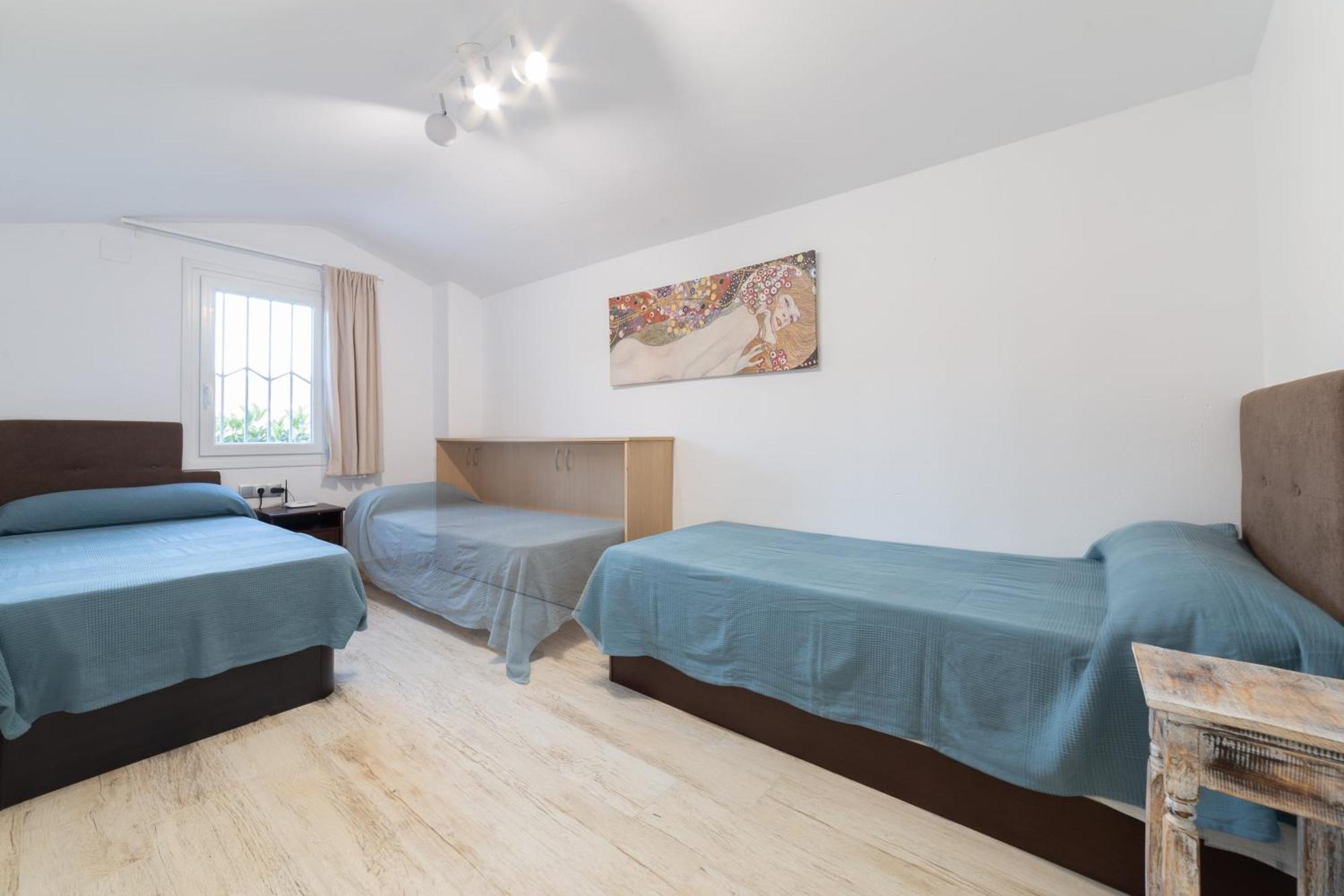 Вилла Silom House Сант-Пере-де-Рибес Экстерьер фото